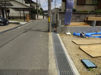 【前面道路含む現地写真】 | 川西市東畦野2丁目7の33　新築一戸建て