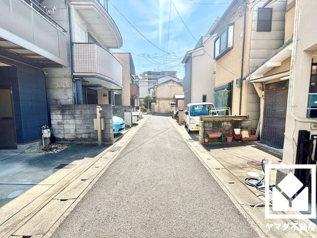 伏見区桃山町丹後の前面道路含む現地写真