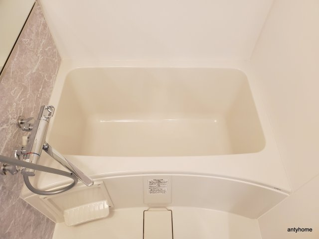 スプランディッド難波3　仲介手数料無料の浴室