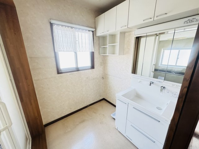 高崎市末広町　中古住宅の独立洗面台|高崎市末広町　中古住宅