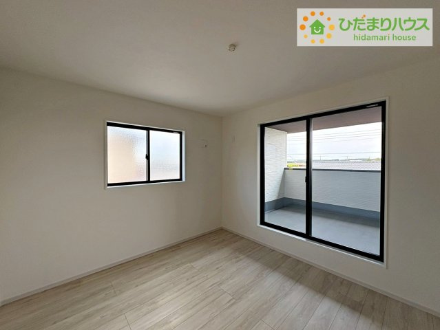 常陸太田市磯部町1期　新築戸建の寝室|広めの主寝室は、ベッドの他にもパソコンデスクやドレッサーなども置けちゃいます(*^-^*)