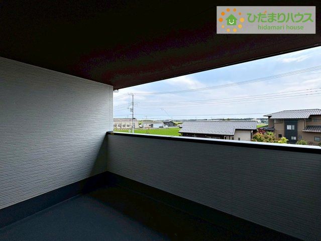 常陸太田市磯部町1期　新築戸建のバルコニー|人気が高いインナーバルコニーを採用♪天候を気にせず洗濯物を干せ、紫外線も気にせずに済みます(*^^)v