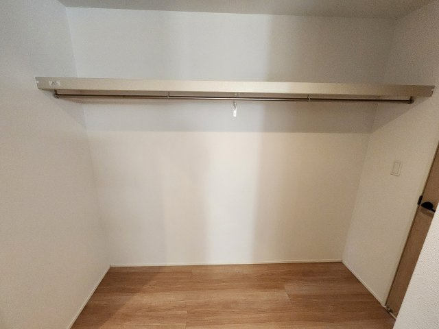 GRAFARE 高崎市下中居町2期 新築2号棟の収納|キッチン 現地撮影