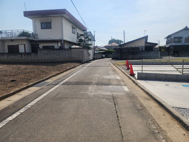 GRAFARE 高崎市下中居町2期 新築2号棟の前面道路含む現地写真|現地撮影