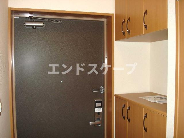 レガリーニの玄関|玄関
高崎、前橋のお部屋探しはエンドスケープまで！お客様の理想お聞かせ下さい♪