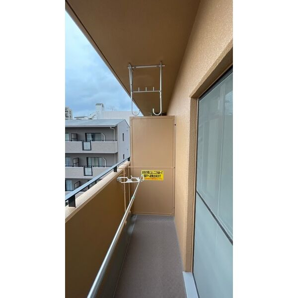 ロマネスク甲南のバルコニー