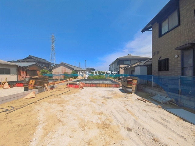 仲介手数料無料）一宮市第１大和町福森２号棟の前面道路含む現地写真