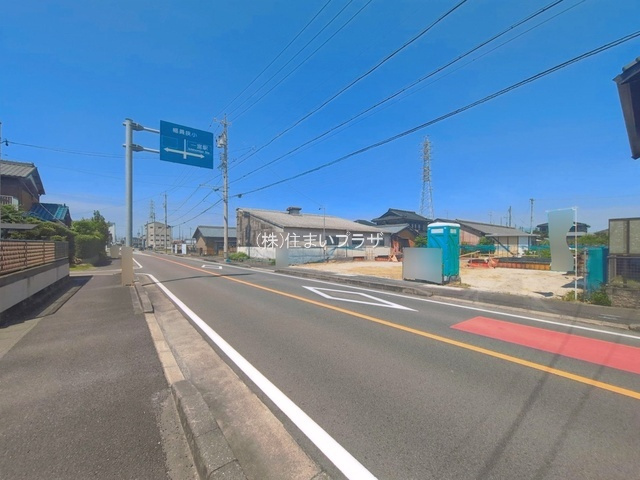 仲介手数料無料）一宮市第１大和町福森２号棟の前面道路含む現地写真
