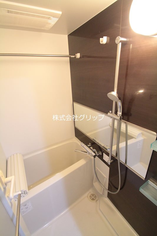 Le'a横濱ミッドスクエアの浴室