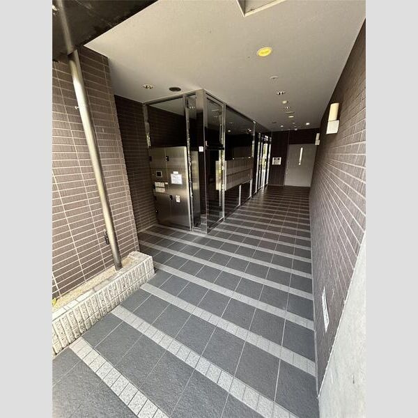 ES-Grande江坂公園のエントランス