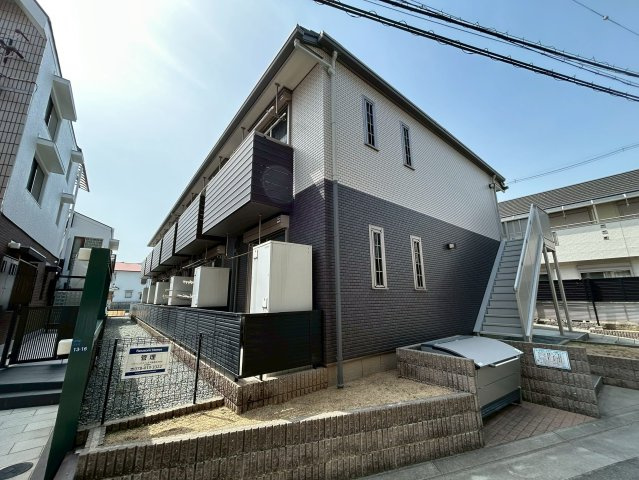宝塚市伊孑志３丁目のアパート
