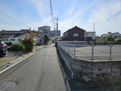【前面道路含む現地写真】 | 鳥取市吉方温泉2丁目 土地