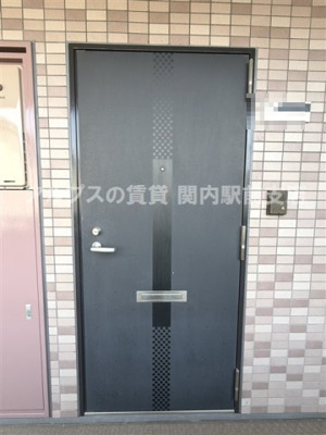 【玄関】 | ラ・メゾン山手八番館