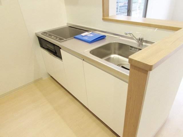 ラディエンス逆瀬川のキッチン