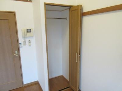ロフティ西京極郡町の収納|クローゼット