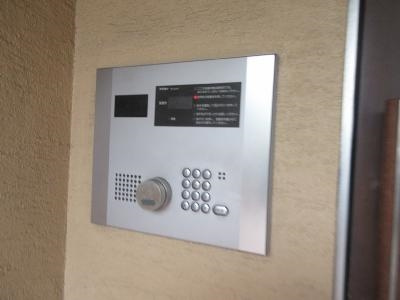 ロフティ西京極郡町のその他|オートロック