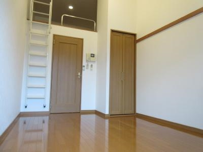 ロフティ西京極郡町の内装|洋室