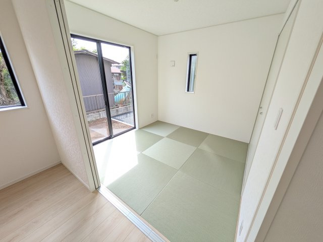 石岡市鹿の子　第1　新築戸建て　１号棟の洋室