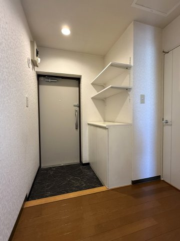 エメラルドグリーンヒルズ平岸Ⅱの玄関