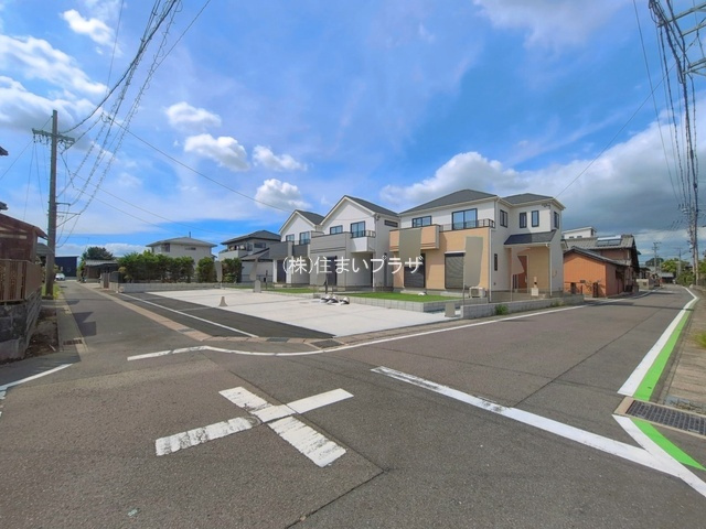 仲介手数料無料）一宮市萩原町林野２８番Ａ棟の前面道路含む現地写真|前面道路含む現地写真です