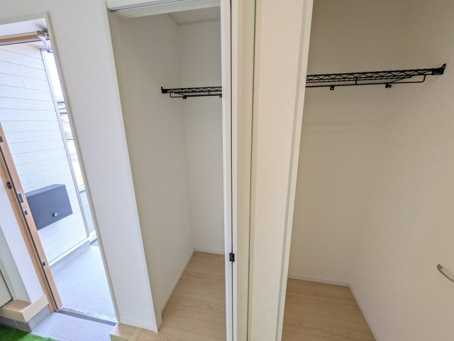 石岡市鹿の子　第1　新築戸建て　2号棟の玄関