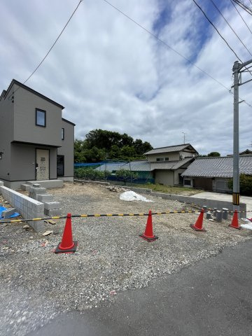 古江東町（B）　新築一戸建ての駐車場|車種によりますが、4台以上の駐車が可能です。