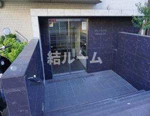 豊島区池袋３丁目の賃貸マンションのエントランス