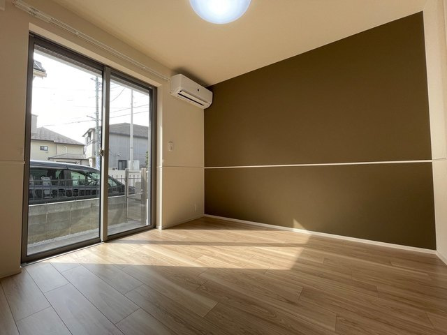 クレスト経堂の洋室