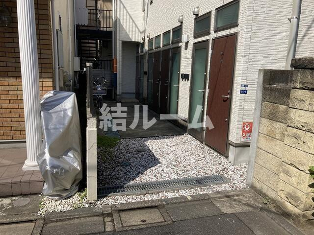 板橋区上板橋１丁目のアパートのエントランス