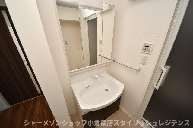 グランヒルズ行橋の洗面所