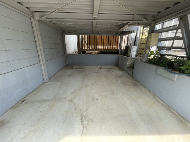 足利市山川町　中古戸建　毛野南小学校・毛野中学校の駐車場