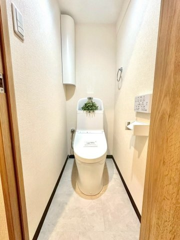 三ツ沢ハイタウン1号棟のトイレ|落ち着いた空間の中で、安心してご利用いただける快適なトイレです。