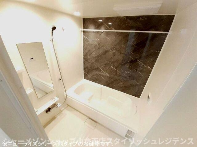 フィールズイーストＢの浴室|コンパクトで使いやすいお風呂です