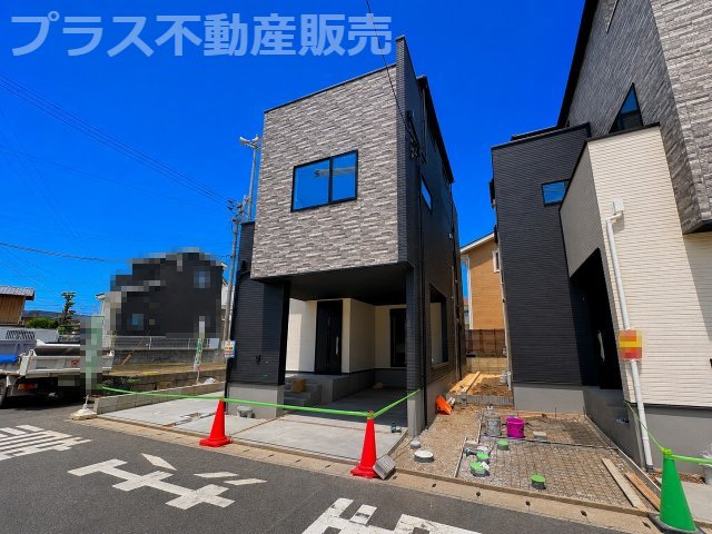 【外観】 | 糟屋郡粕屋町仲原2丁目5期　2号棟（全2棟）【仲介手数料無料・0円】 | 現地写真。プラス不動産販売なら、現場の全ての棟をまとめてご見学頂けます。