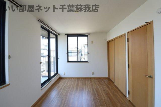 レジデンスヤマダⅢの洋室|個人の部屋や寝室として使える洋室です