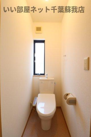 レジデンスヤマダⅢのトイレ|清潔感のあるトイレです