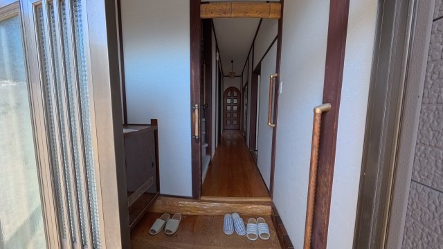 呉市両城1丁目戸建ての玄関