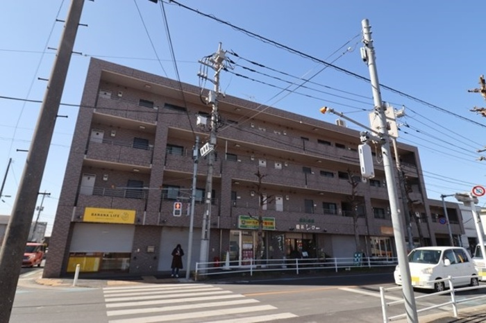 パインツリーコートの外観