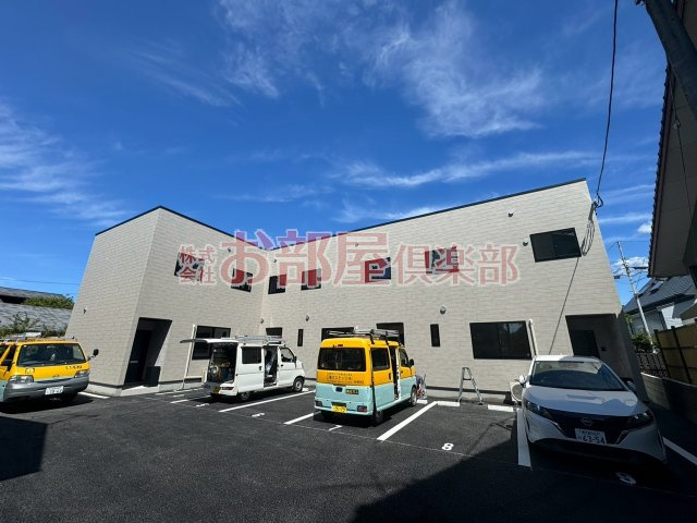 FLOW野中町の駐車場|車をお持ちの方に嬉しい駐車場付きの物件です