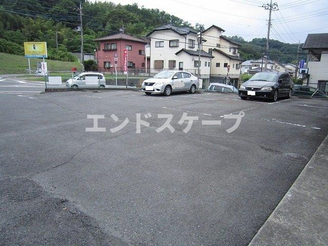 深堀ハイツ　Ⅱの駐車場|高崎、前橋のお部屋探しはエンドスケープまで！お客様の理想お聞かせ下さい♪