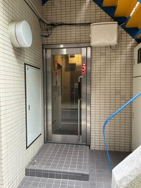 ローレルハイツ（業平）のエントランス