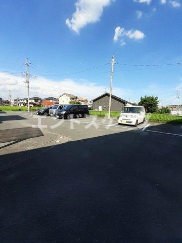 とまと　３の駐車場|高崎、前橋のお部屋探しはエンドスケープまで！お客様の理想お聞かせ下さい♪
