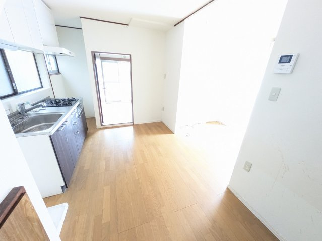 中新宿戸建の居間・リビング