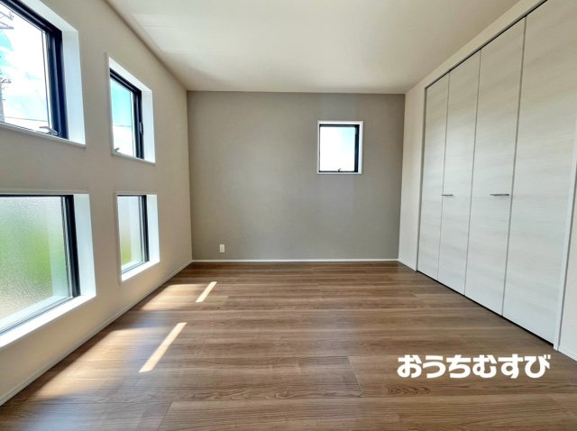 小牧市光ケ丘２丁目(全1棟)の洋室