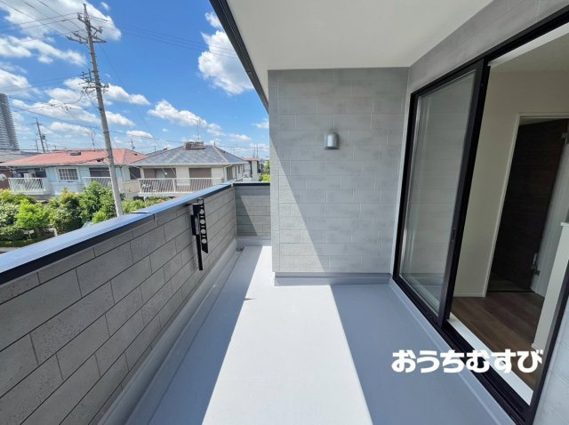 小牧市光ケ丘２丁目(全1棟)のバルコニー