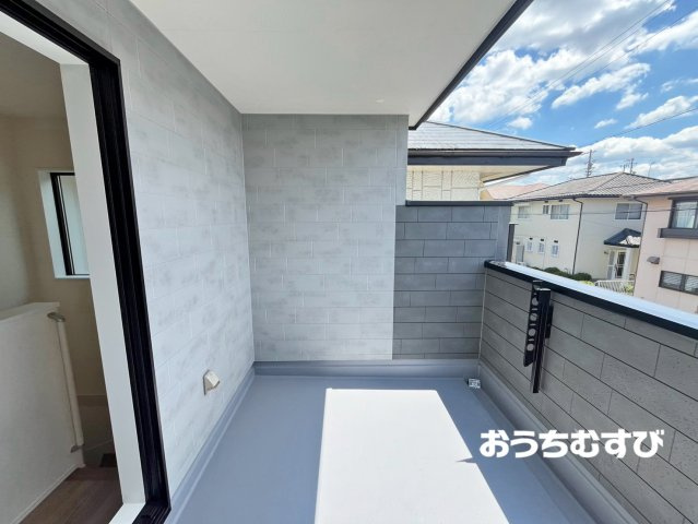 小牧市光ケ丘２丁目(全1棟)のバルコニー