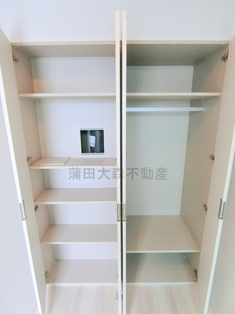 プラウドフラット西蒲田の収納|洋室収納　クローゼット
