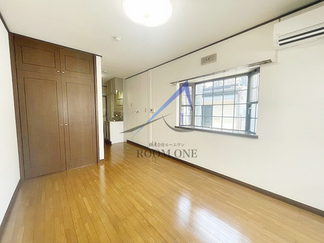 コーポレート滝原 の居間・リビング|洋室のお部屋です。
