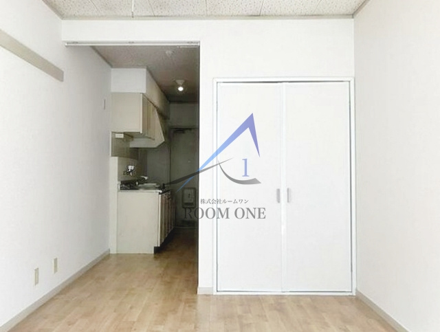 ガーデニア・ＶＡＮの居間・リビング|洋室のお部屋です。
