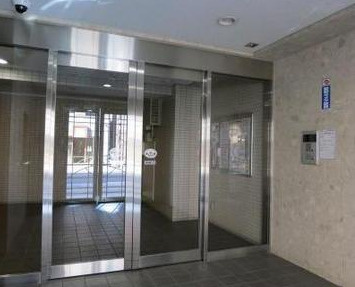 ＯＬＩＯ白山のエントランス